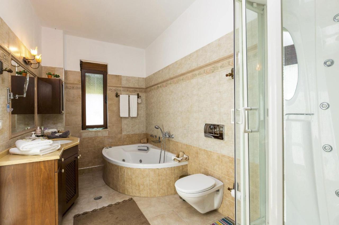 Villa Natura - With Private Heated Pool Tria Monastiria Exteriér fotografie